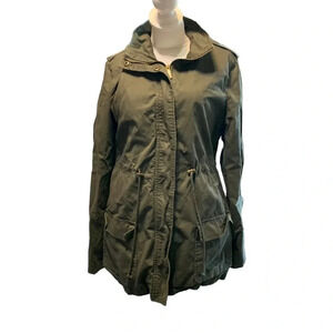 Yoki New York women's medium military green jacket with soft faux fur